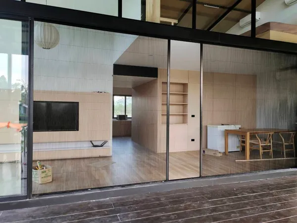 ผลงานการติดตั้งผ้าม่าน ฉากกั้นแอร์ สุมาลีผ้าม่าน - 14