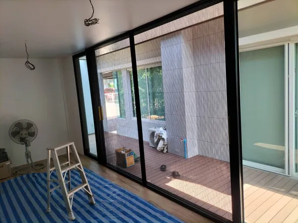 ผลงานการติดตั้งผ้าม่าน ฉากกั้นแอร์ สุมาลีผ้าม่าน - 31